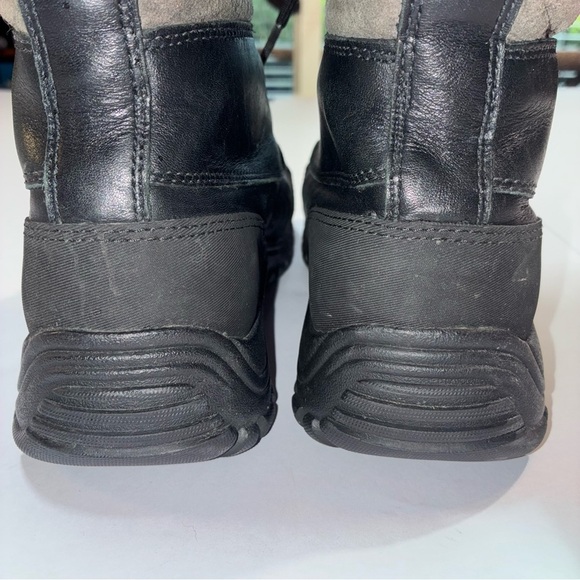 UGG Australia Adirondack II Waterproof Boots Black Gray Women’s Size 8 - Picture 5 of 16